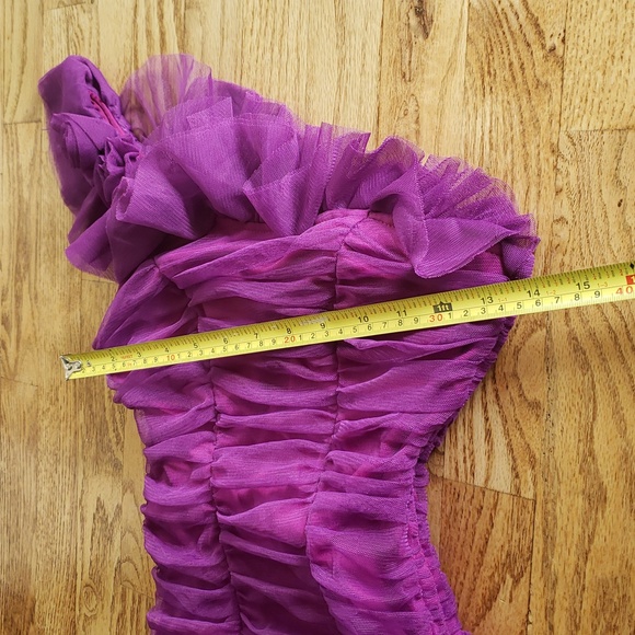 Elegant Purple Ruffled Dress - Picture 5 of 6